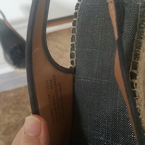 Sandals - Picture 2 of 5